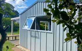 Beach Break Studio Cabin - Short Walk To Beach And Cafes